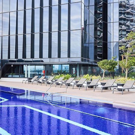 Vibe Hotel Melbourne Docklands Экстерьер фото