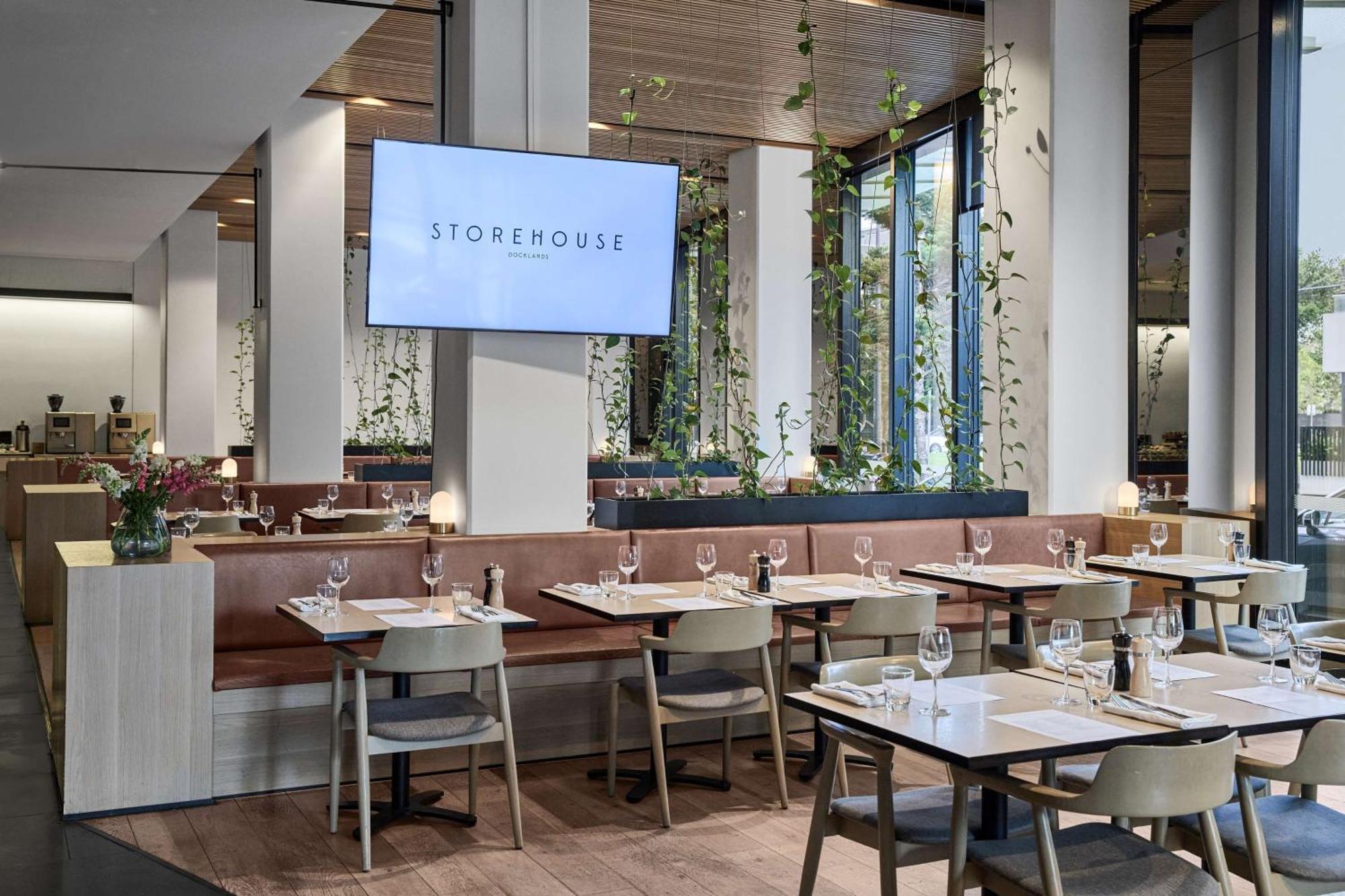 Vibe Hotel Melbourne Docklands Экстерьер фото