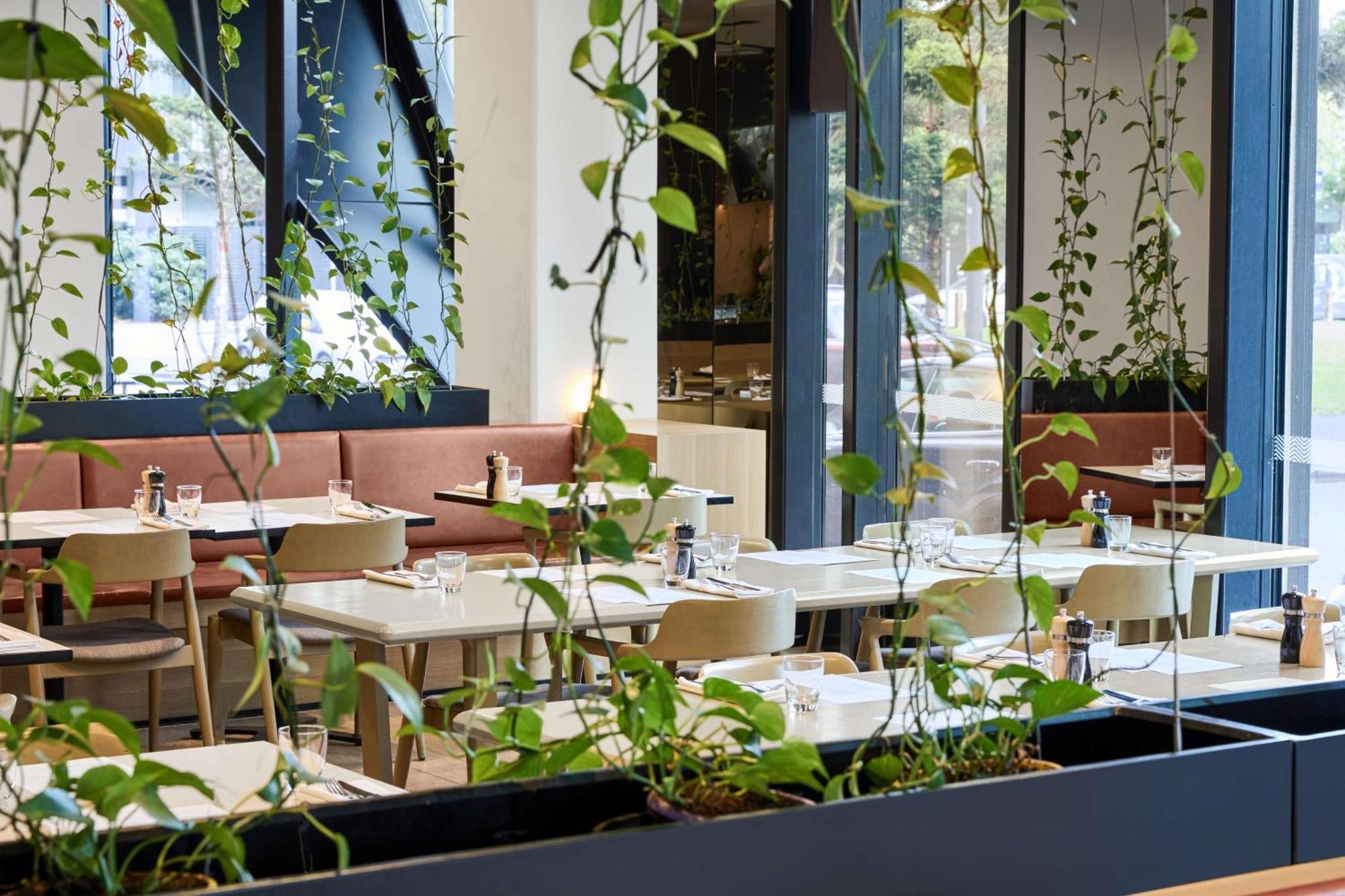 Vibe Hotel Melbourne Docklands Экстерьер фото