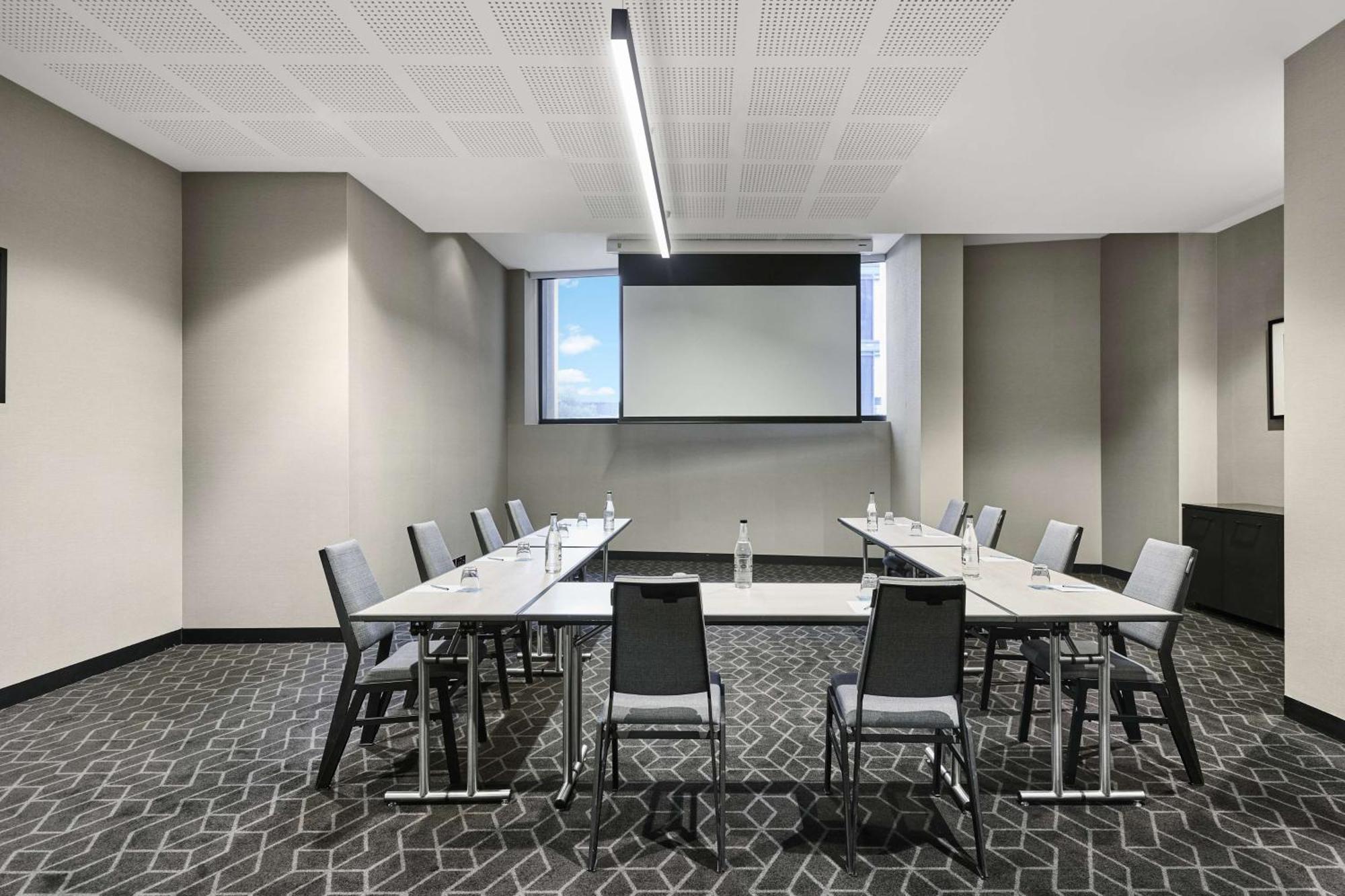 Vibe Hotel Melbourne Docklands Экстерьер фото