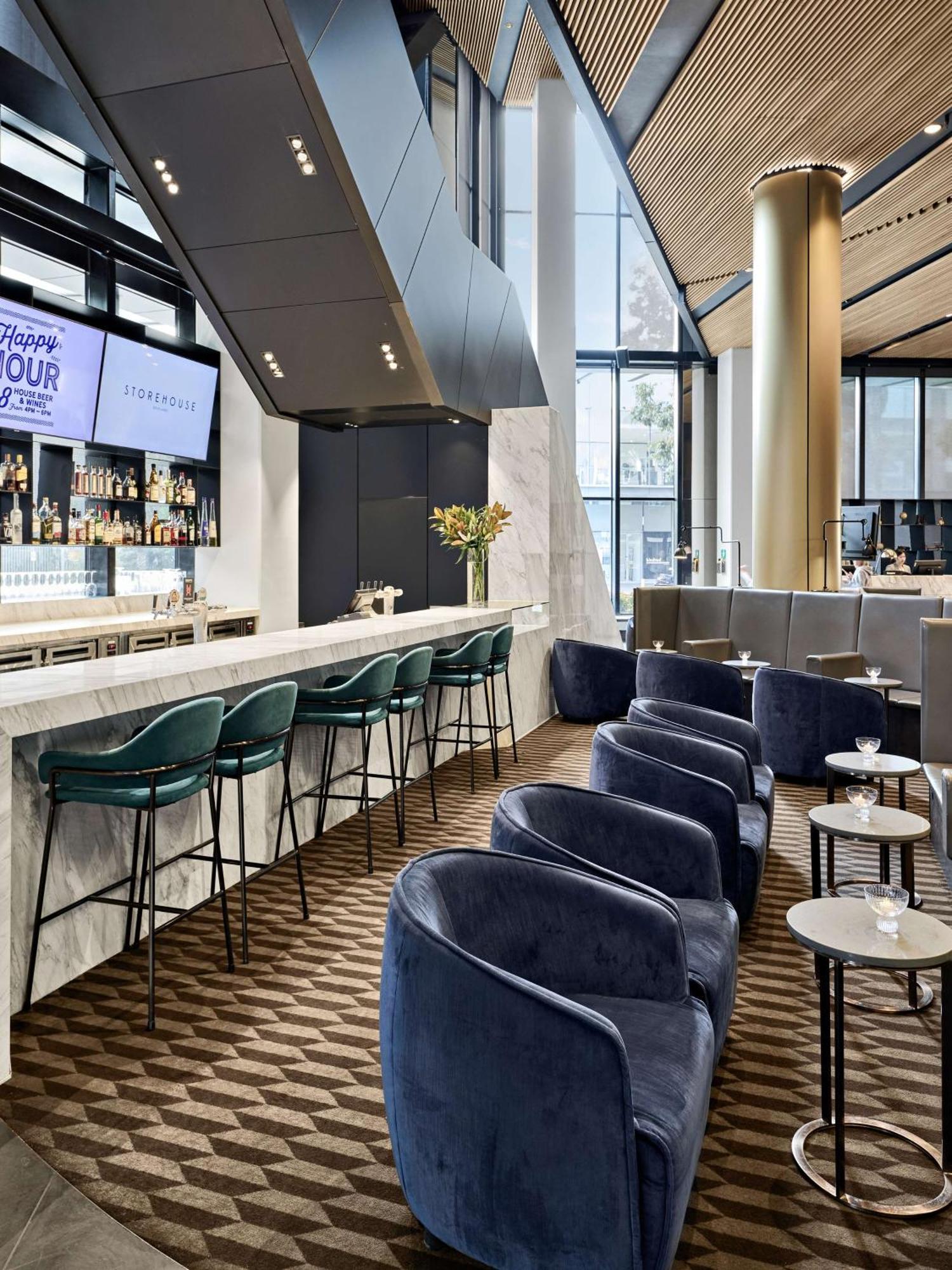 Vibe Hotel Melbourne Docklands Экстерьер фото