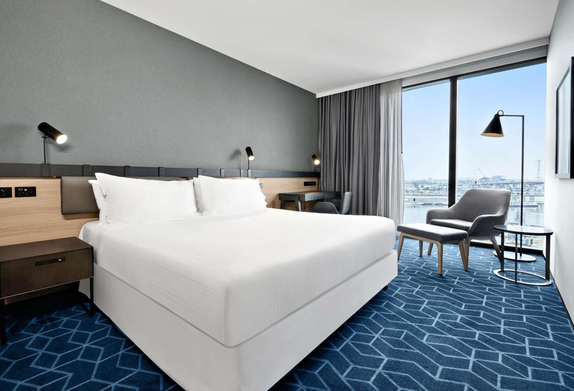 Vibe Hotel Melbourne Docklands Экстерьер фото