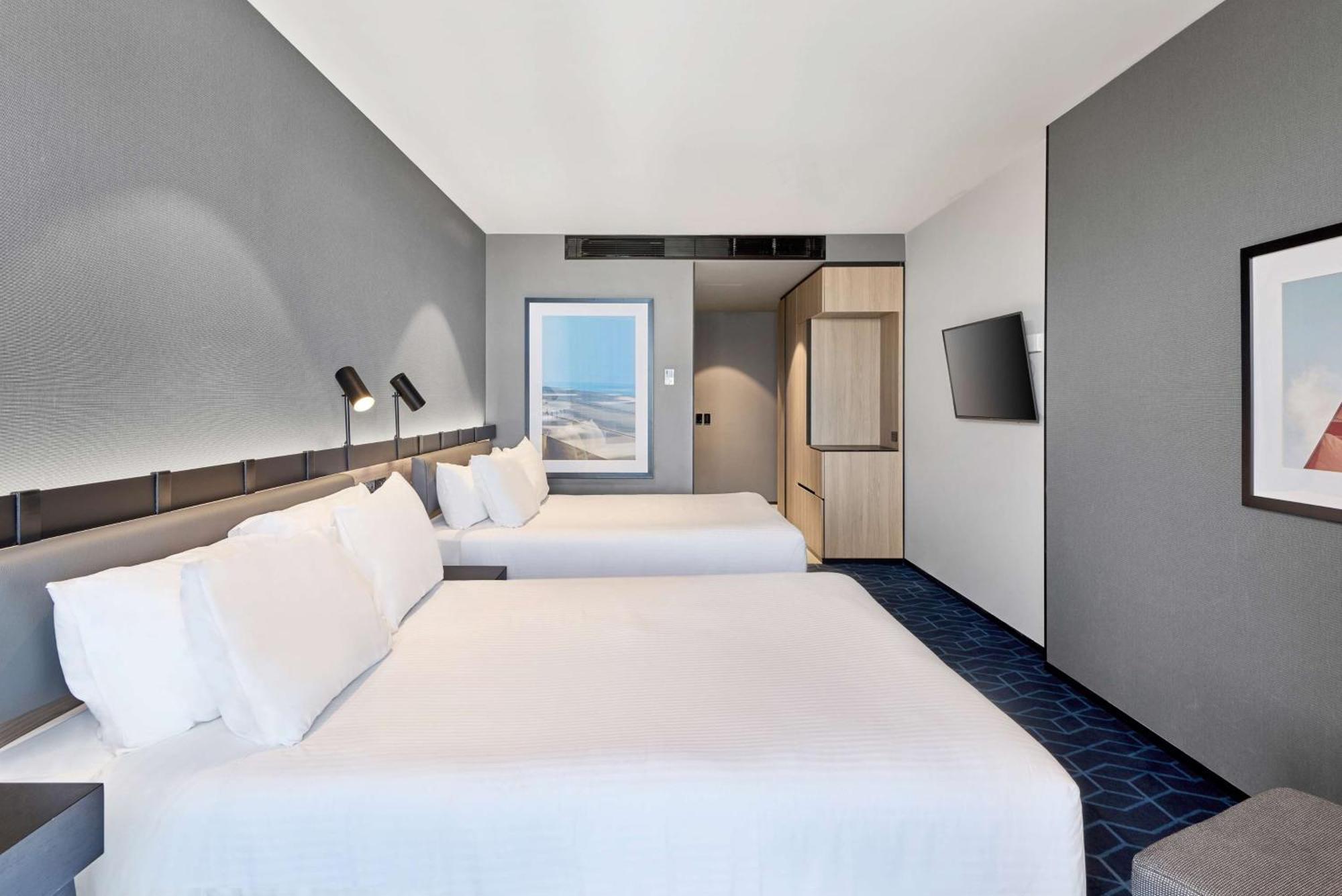 Vibe Hotel Melbourne Docklands Экстерьер фото