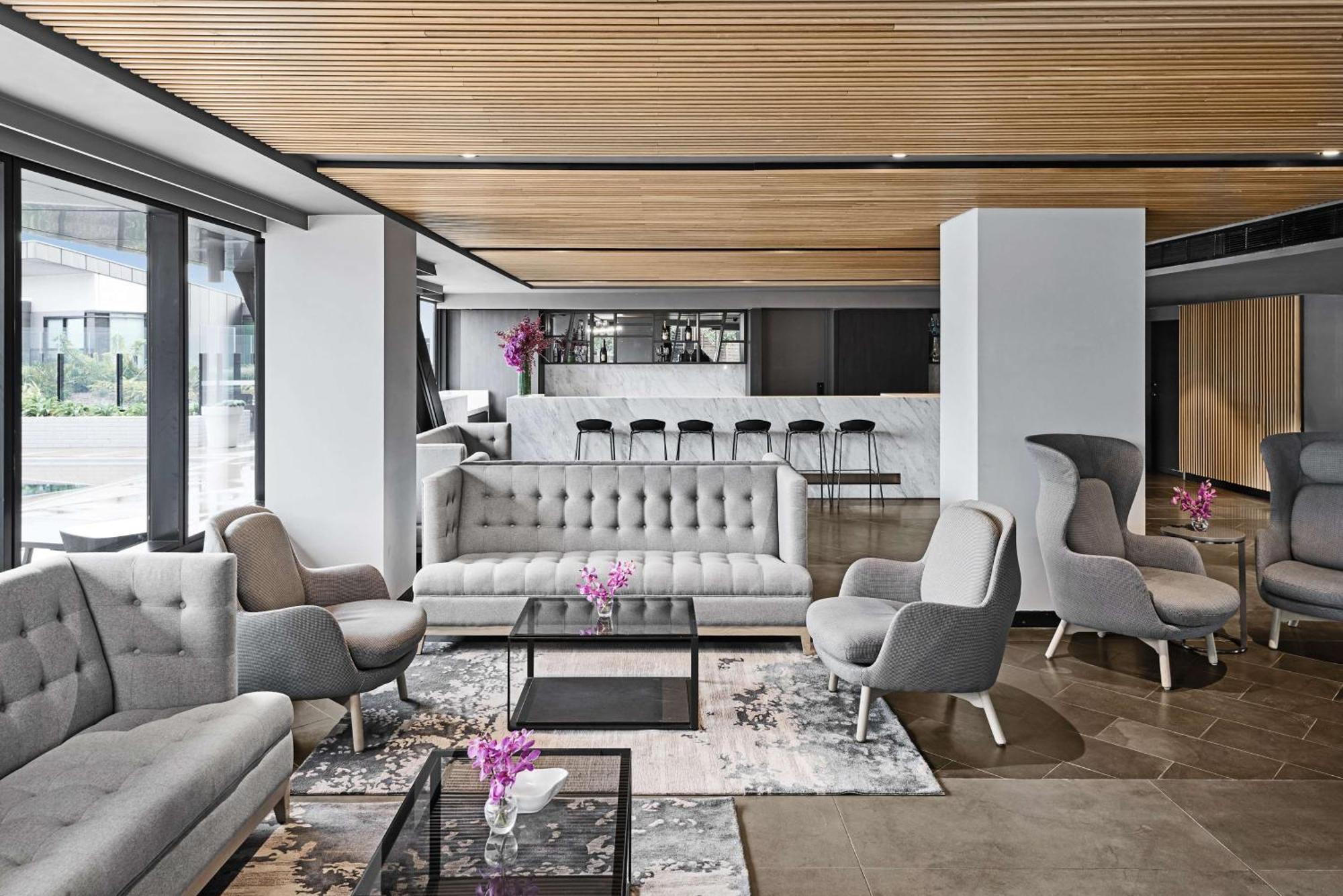 Vibe Hotel Melbourne Docklands Экстерьер фото